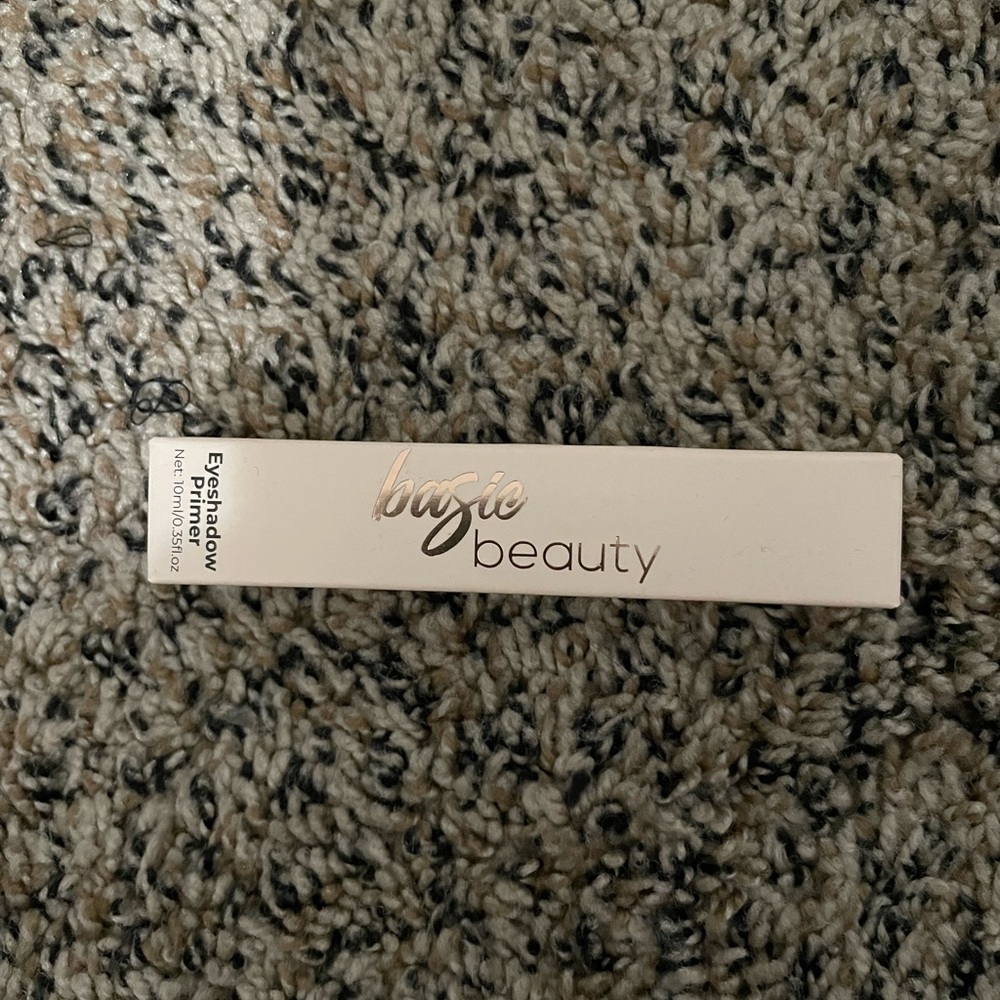 Eyeshadow Primer